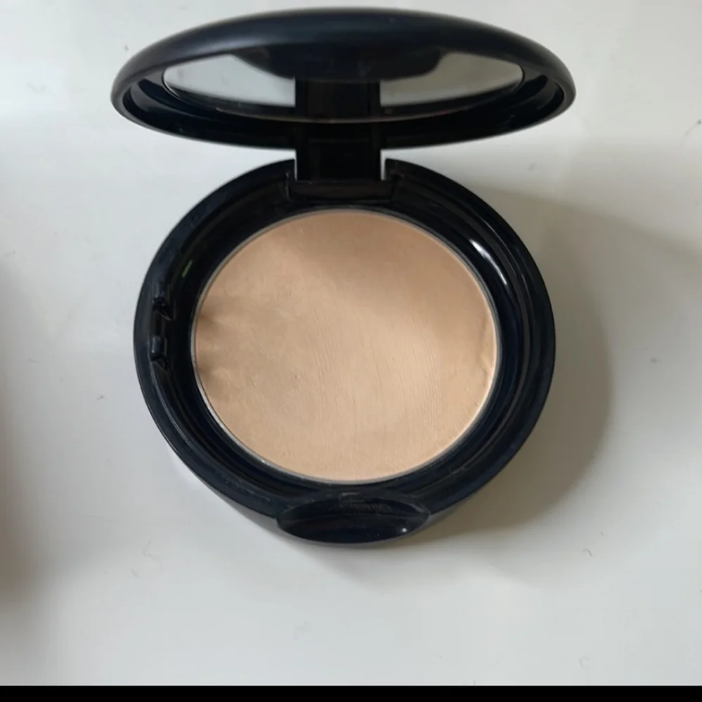Makeup lot